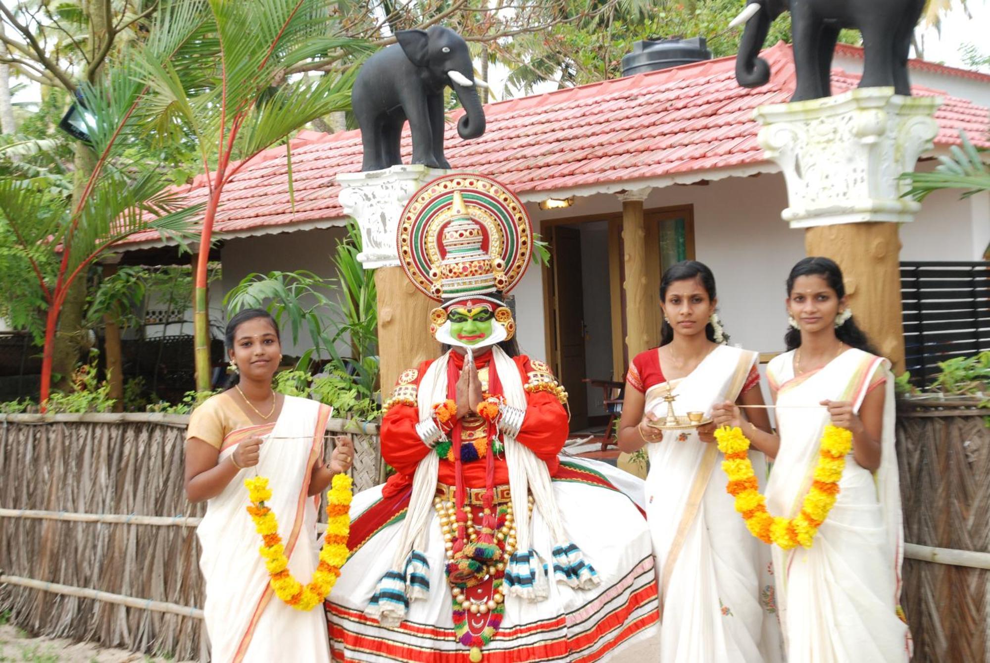 Marari Edens Apartment Mararikulam Bagian luar foto